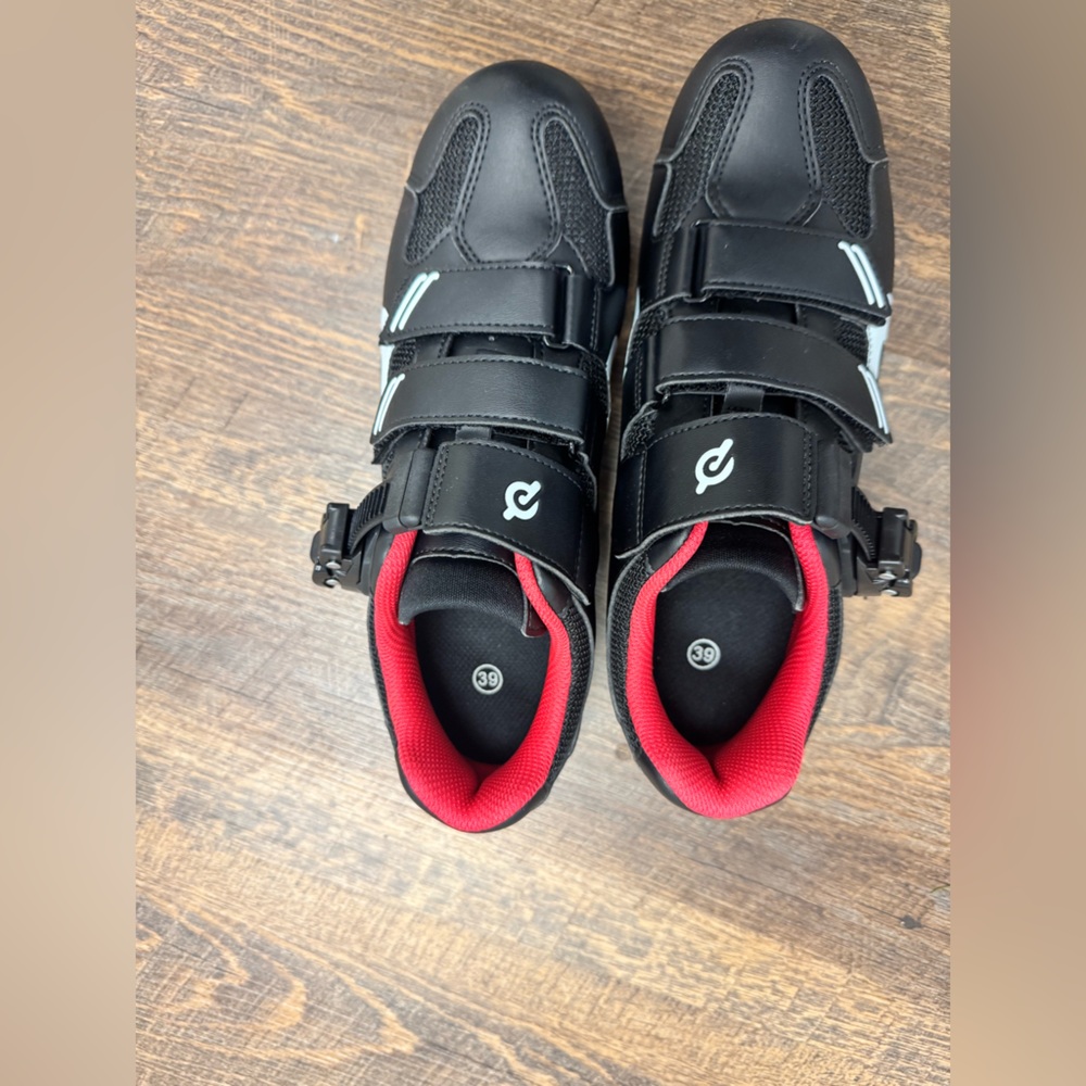 Peloton shoes - Picture 4 of 6